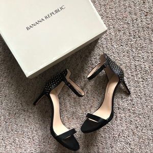 NEW Banana Republic Two Strap Heels with Studs - 8